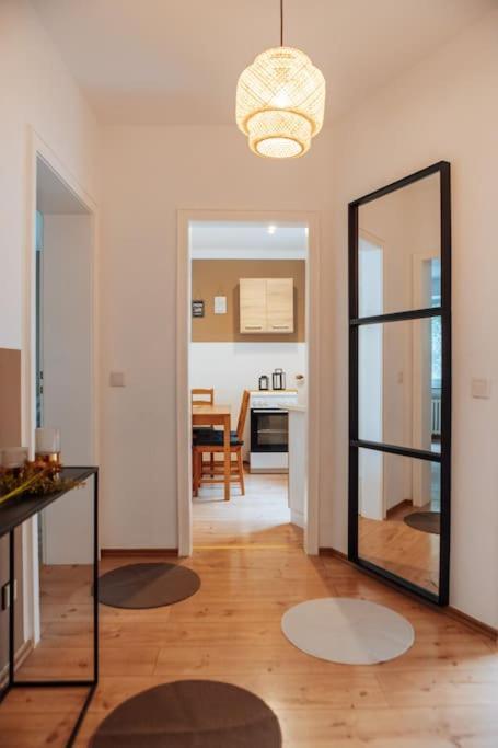 Central-Living Brown - Wifi - Netflix - 5 Pers Essen Bagian luar foto